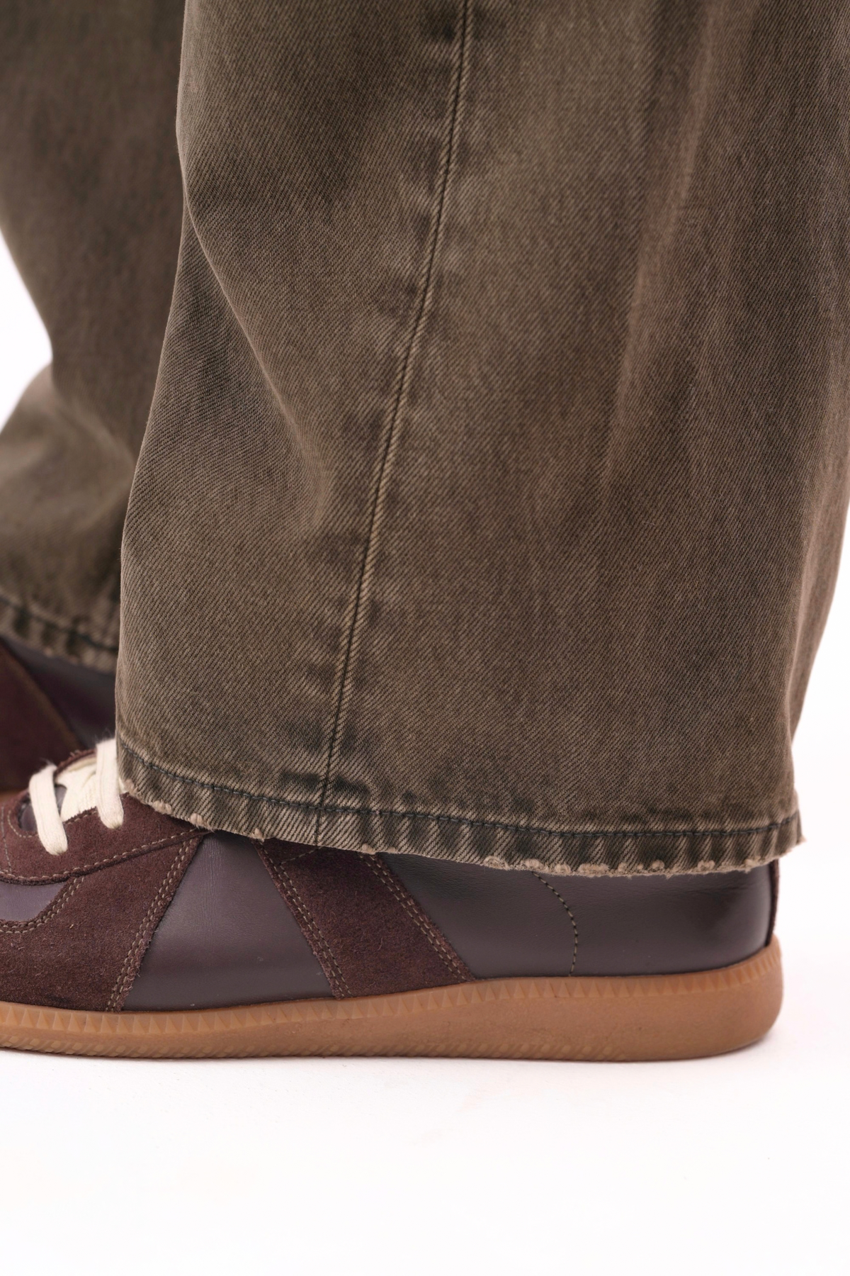 STRAIGHT-LEG GREEN JEANS